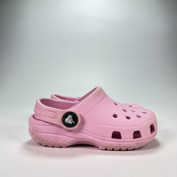 Crocs Pink Classic Clogs Comfort Lightweight Slip-On Sandals Youth Size C7 - Picture 1 of 9